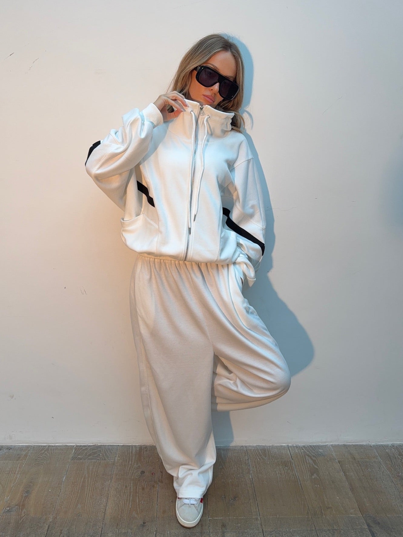 Contrast Funnel Neck Jacket - White