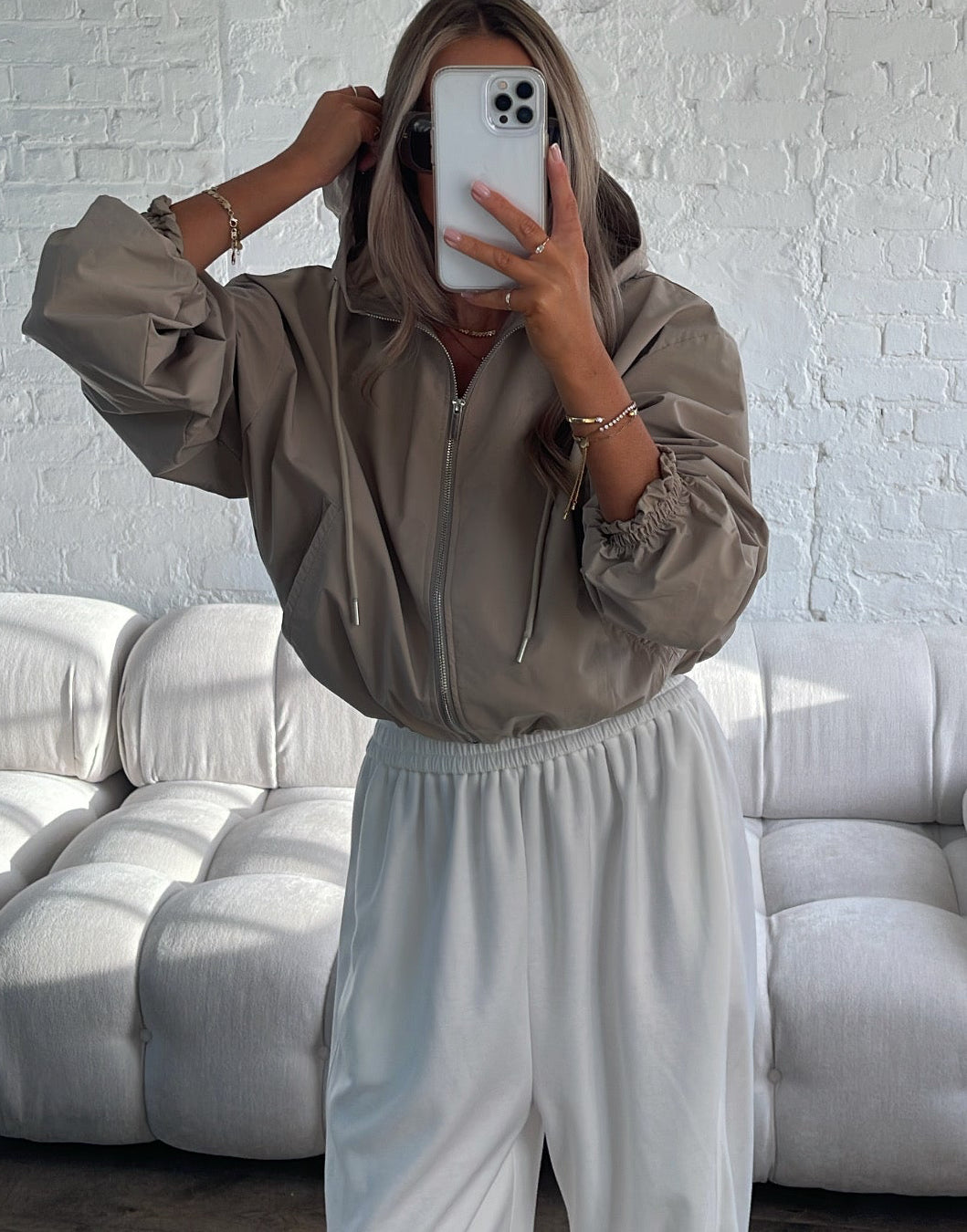 Hooded Wind Jacket - Stone