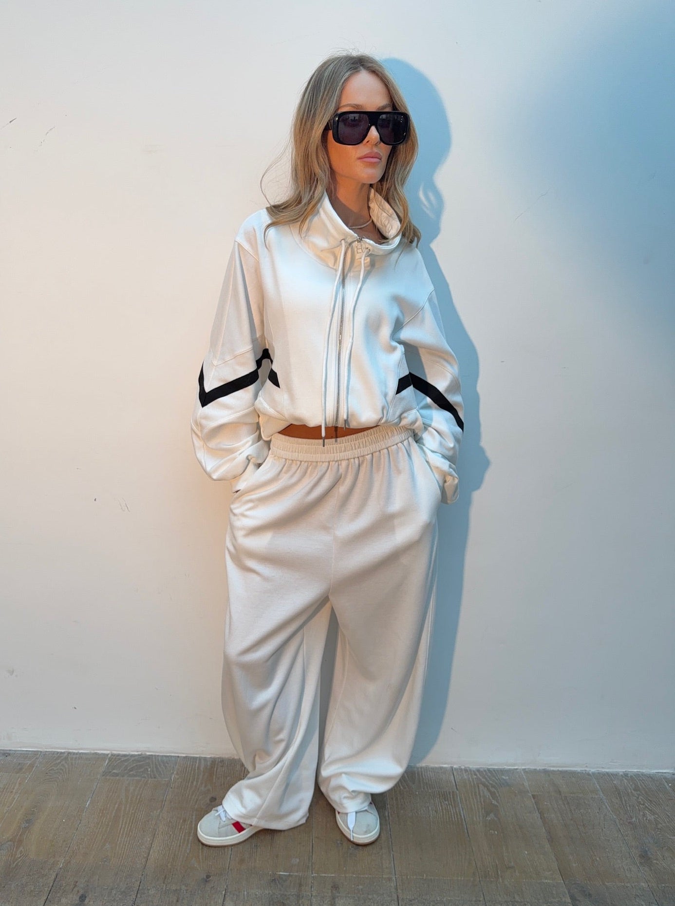 Contrast Funnel Neck Jacket - White