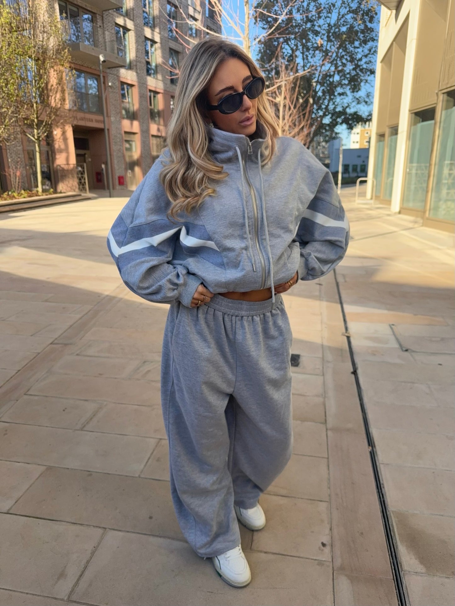 Barrel Leg Relaxed Joggers - Grey