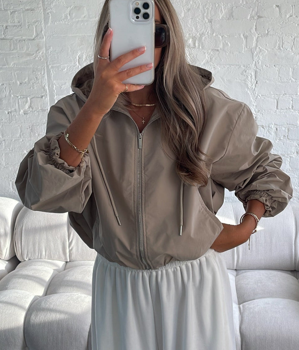 Hooded Wind Jacket - Stone